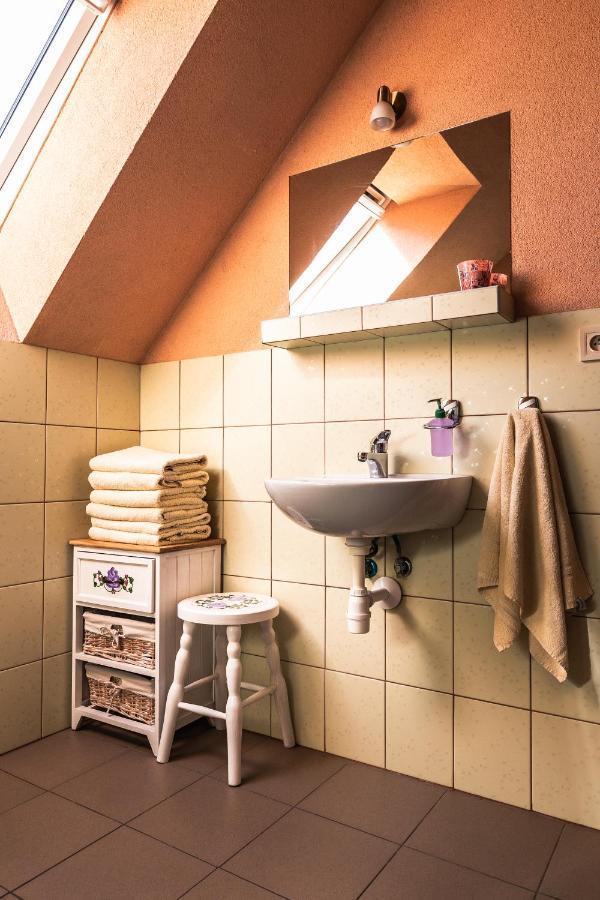 River Cottage Bešeňová Eksteriør billede